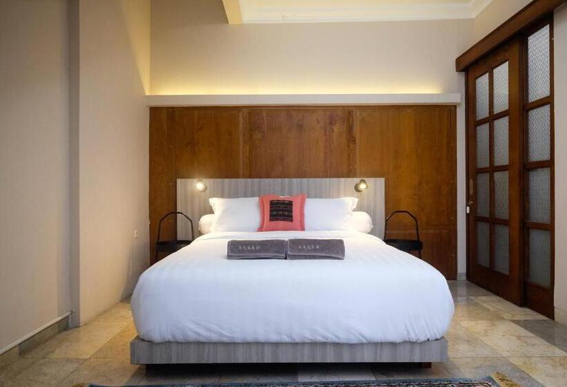هتل Sareh Villa By The Lavana