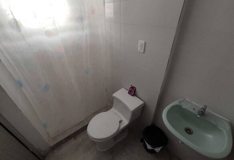 پانسیون Altamira Suites   Ibarra