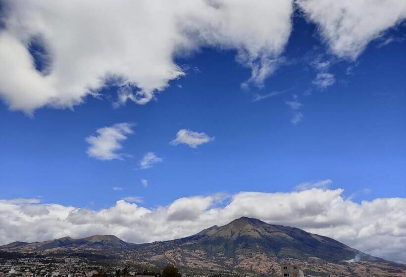 پانسیون Altamira Suites   Ibarra