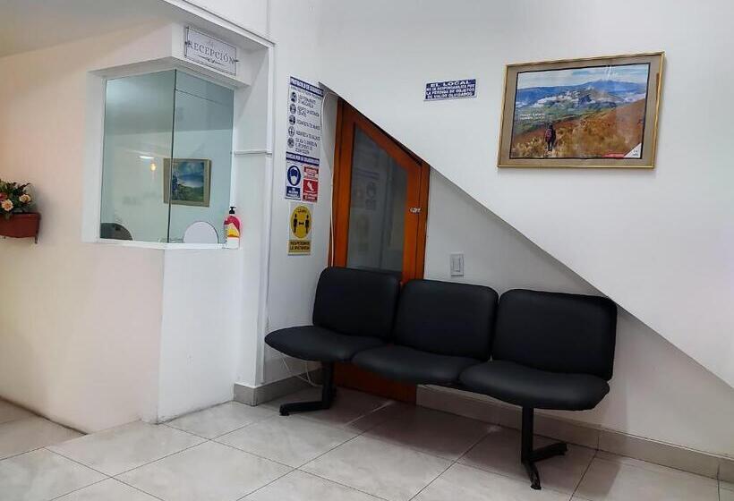 پانسیون Altamira Suites   Ibarra