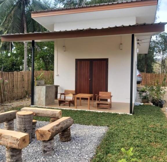 펜션 Nice Home Stay @samroiyot