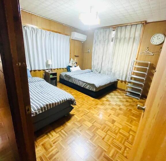 پانسیون Sunabe Beach House