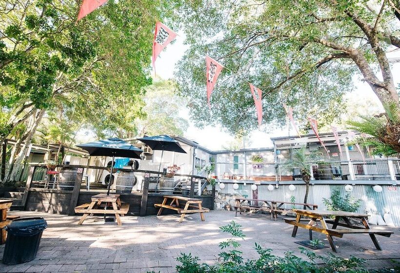 هاستل Nomads Noosa