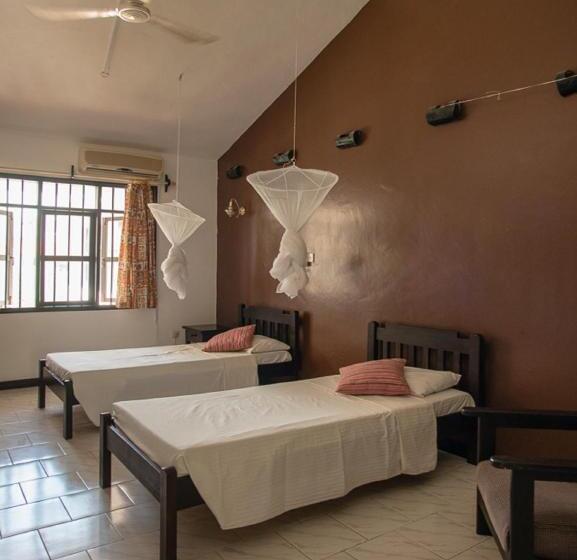 Bahari Dhow Beach Villas