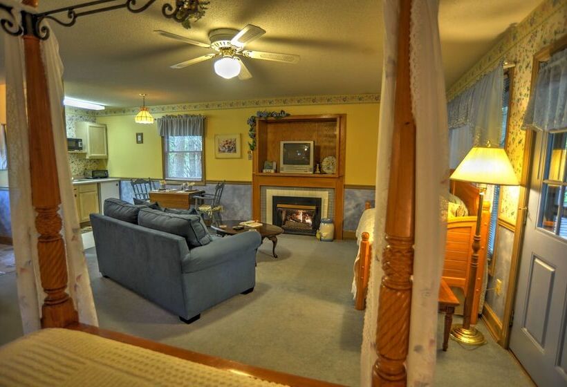 تختخواب و صبحانه Blue Mountain Mist Country Inn