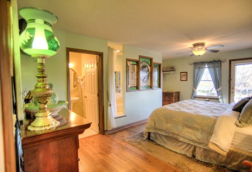 تختخواب و صبحانه Blue Mountain Mist Country Inn