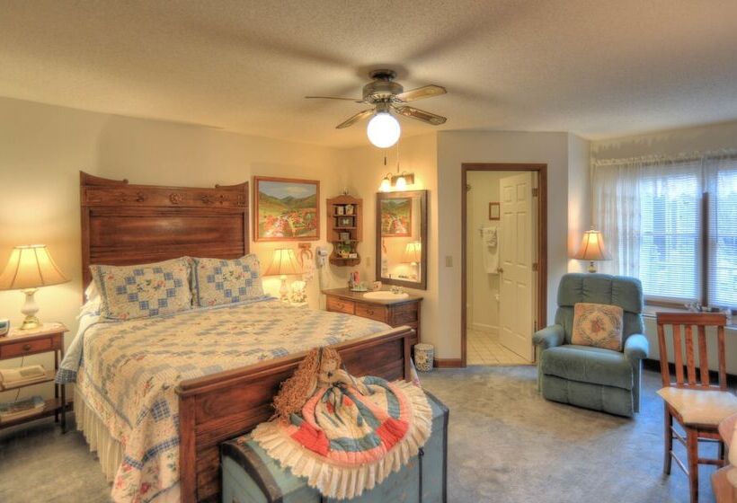 تختخواب و صبحانه Blue Mountain Mist Country Inn