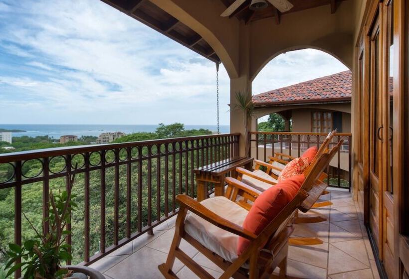 تختخواب و صبحانه Casa Mirador Tamarindo