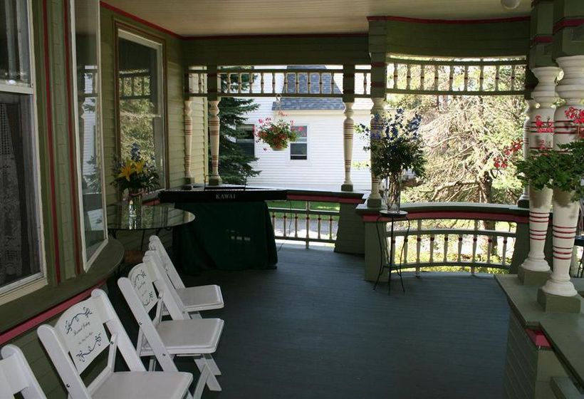 צימר Estabrook House