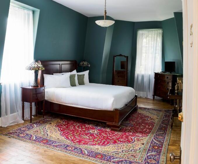 צימר Queen Anne Inn