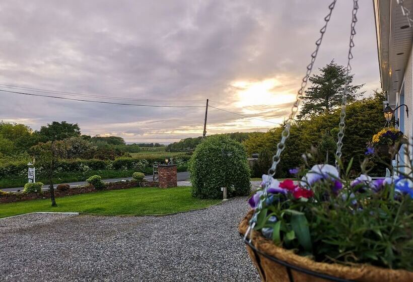 مبيت وإفطار Rest A While