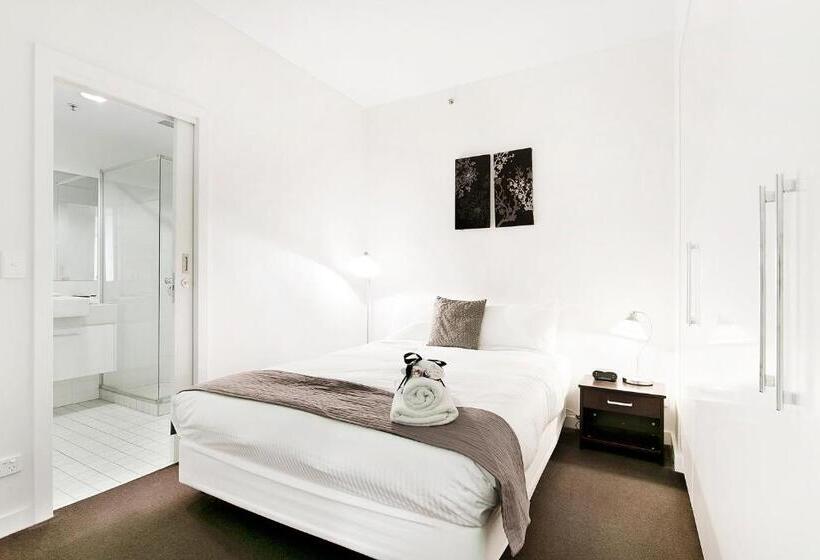 Docklands Private Collection   City Harbour Apartments