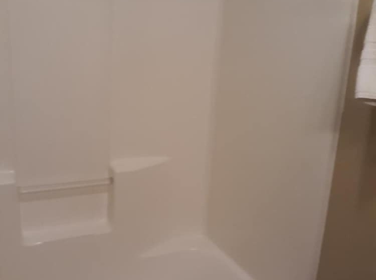 בית מלון כפרי Americas Best Value Inn Caldwell