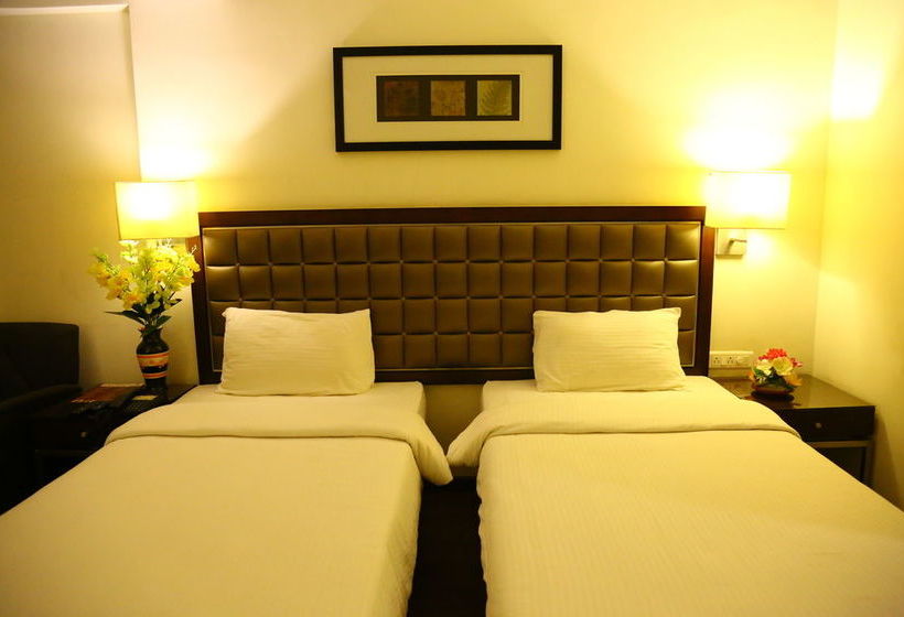 호텔 Anand Regency