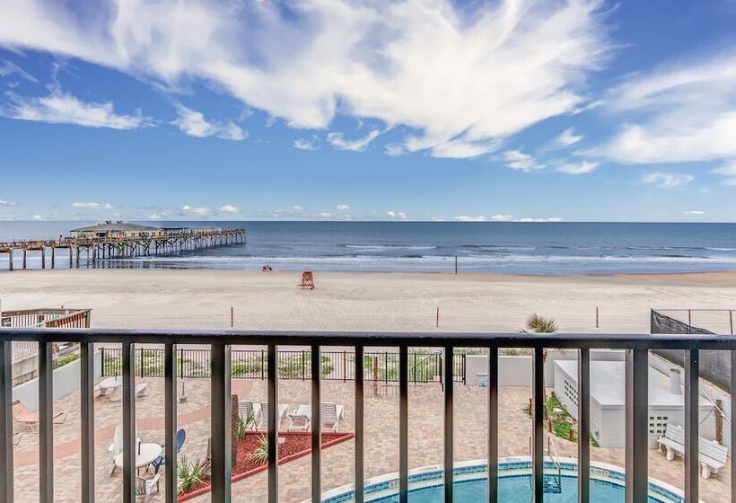 هتل Beach Quarters Daytona