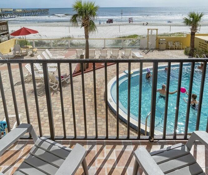 هتل Beach Quarters Daytona