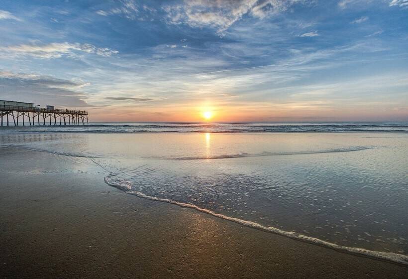 هتل Beach Quarters Daytona