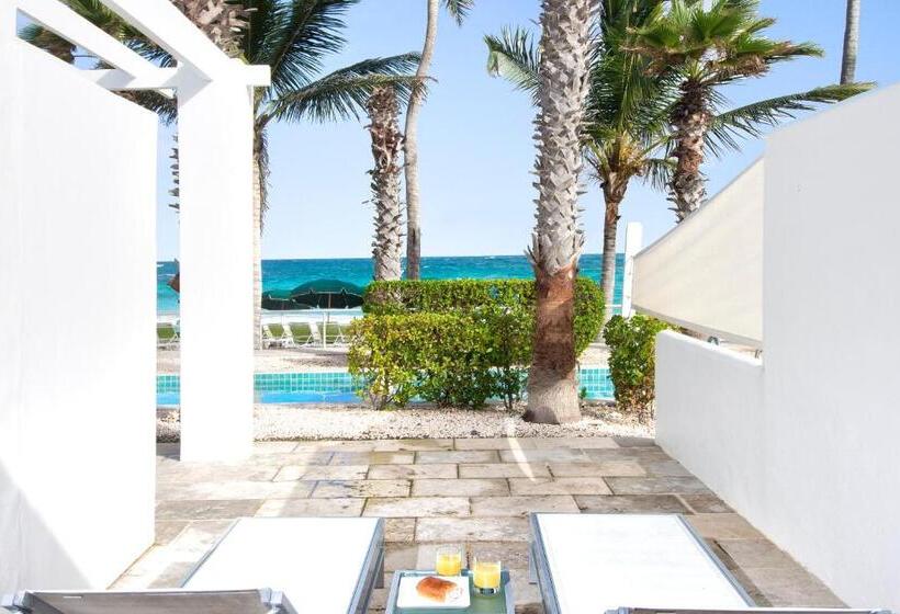 هتل Coral Beach Club Villas & Marina