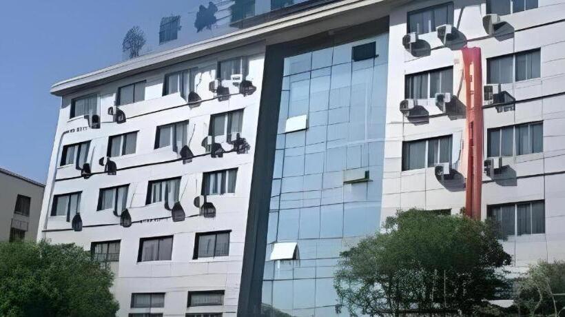 Отель Greentree Inn Yizheng Zhenzhou East Road