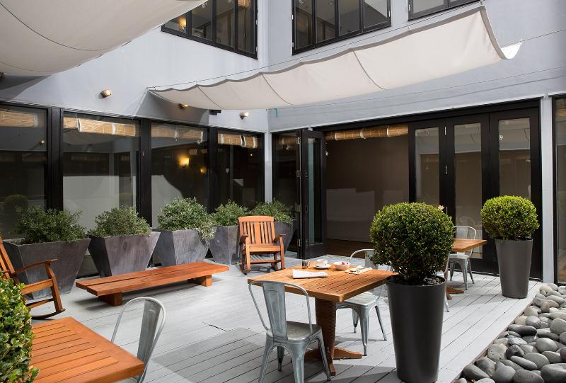 H2Hotel