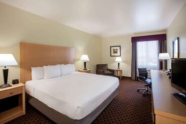 هتل La Quinta By Wyndham Odessa North