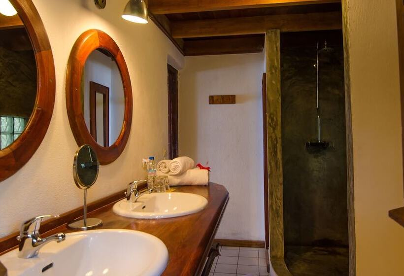 هتل Princesse Bora Lodge & Spa