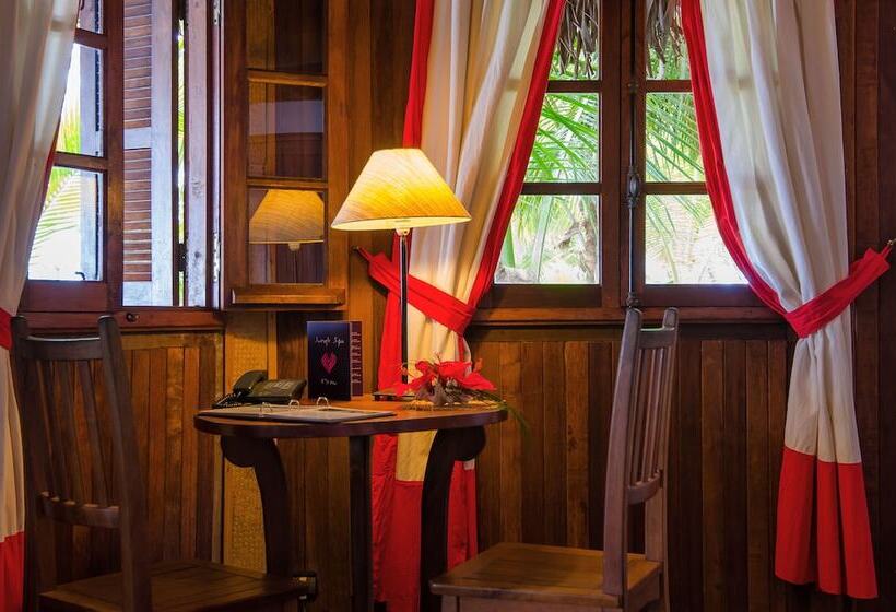 هتل Princesse Bora Lodge & Spa