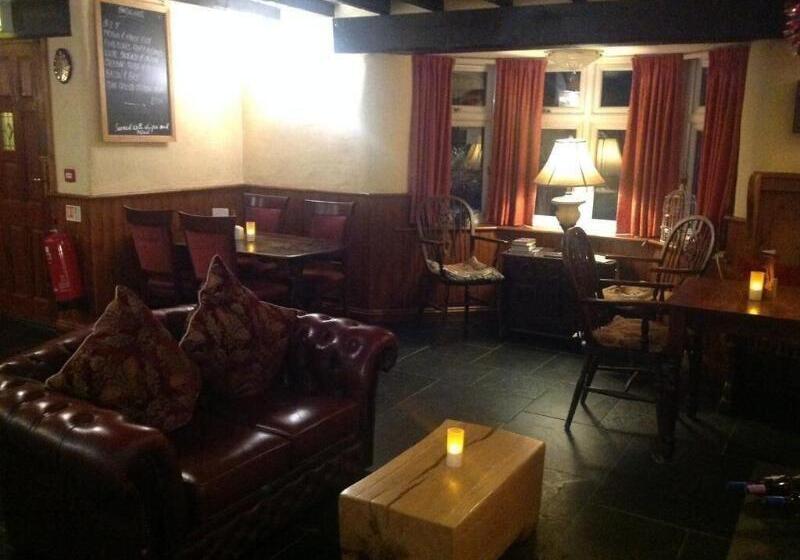 בית מלון כפרי The Bickford Arms Inn