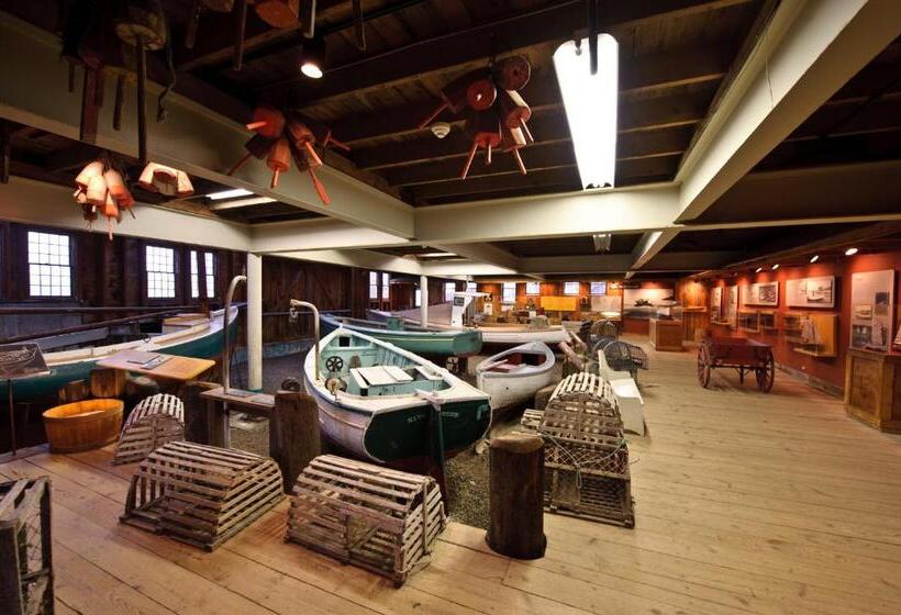 هتل The Brunswick