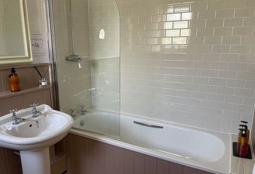 Fotos del hotel The George & Falcon:  2