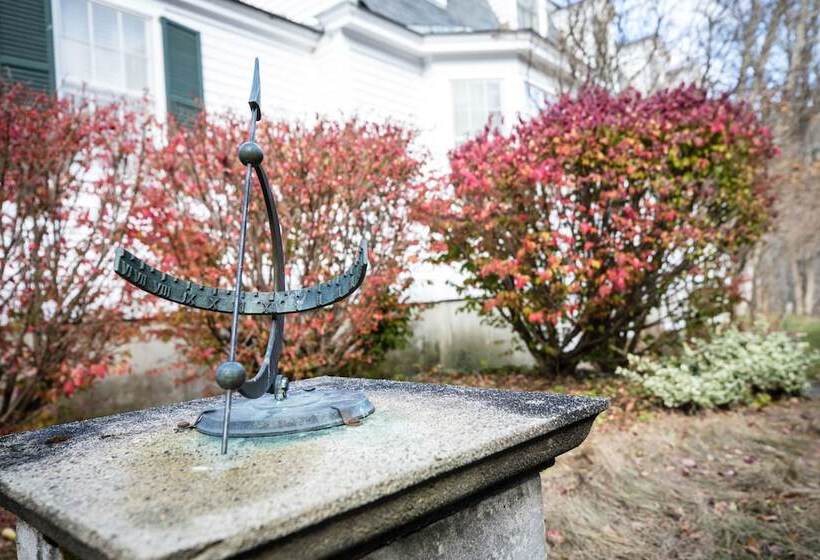 فندق Grafton Inn