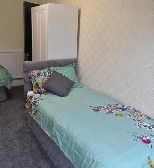 هتل Windmill Guest House