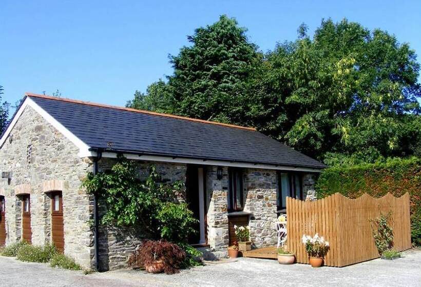 Lobhill Farmhouse Bed And Breakfast And Self Catering Accommodation