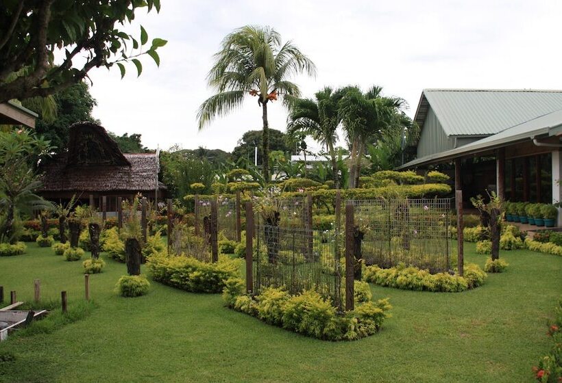 Madang Lodge