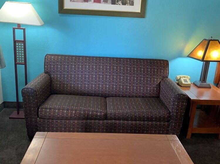 مُتل Claridge Inn  St. George