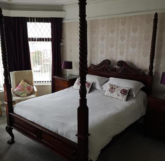 پانسیون East Mount House