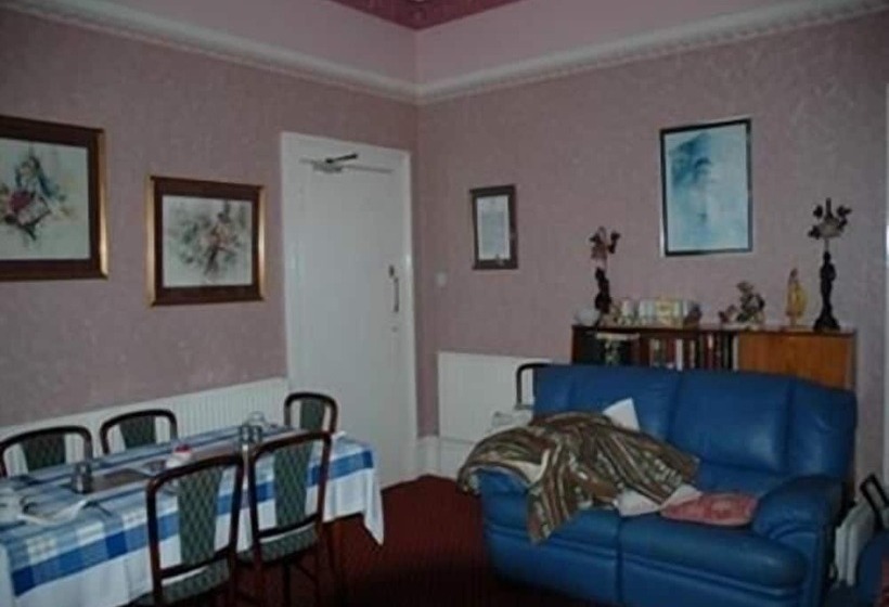 پانسیون Eglinton Guest House