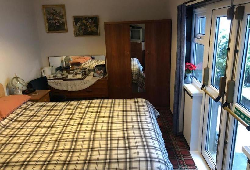 بنسيون Fendoch Guest House