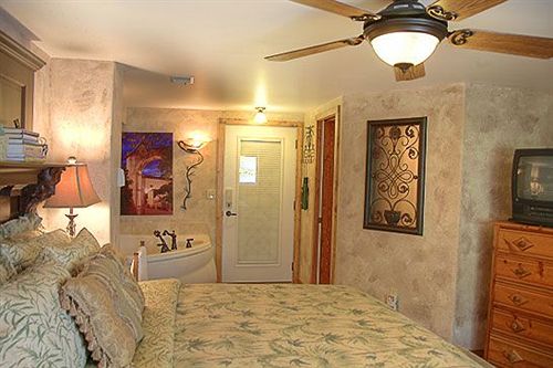 Prairieside Suites Luxury Bed & Breakfast