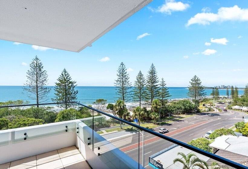 Windward Apartments