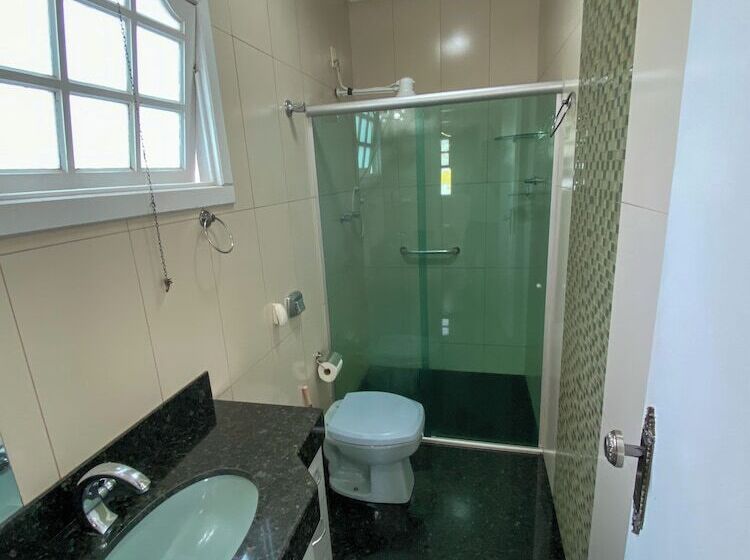 Elite Flat