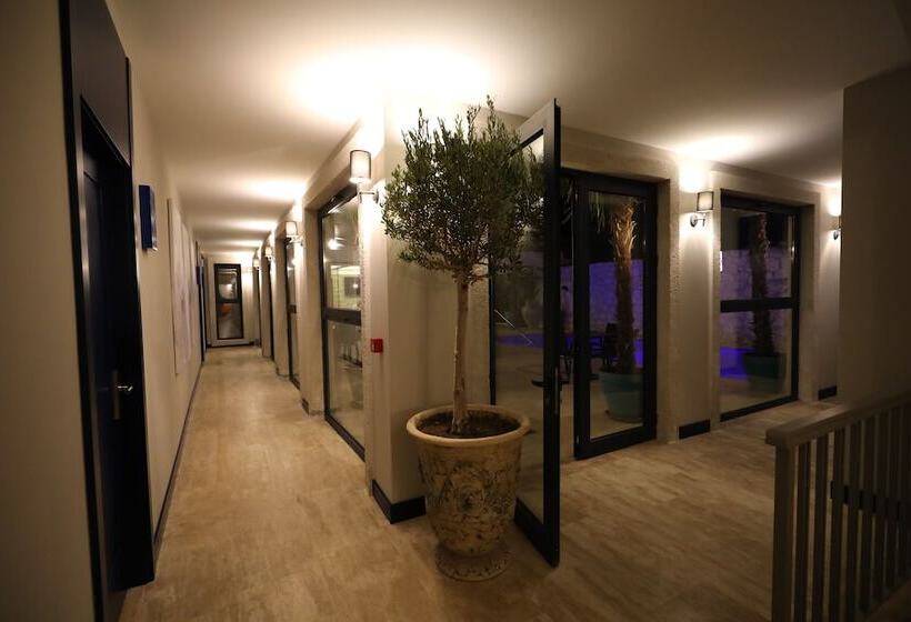 هتل Ariel Plus Alaçatı