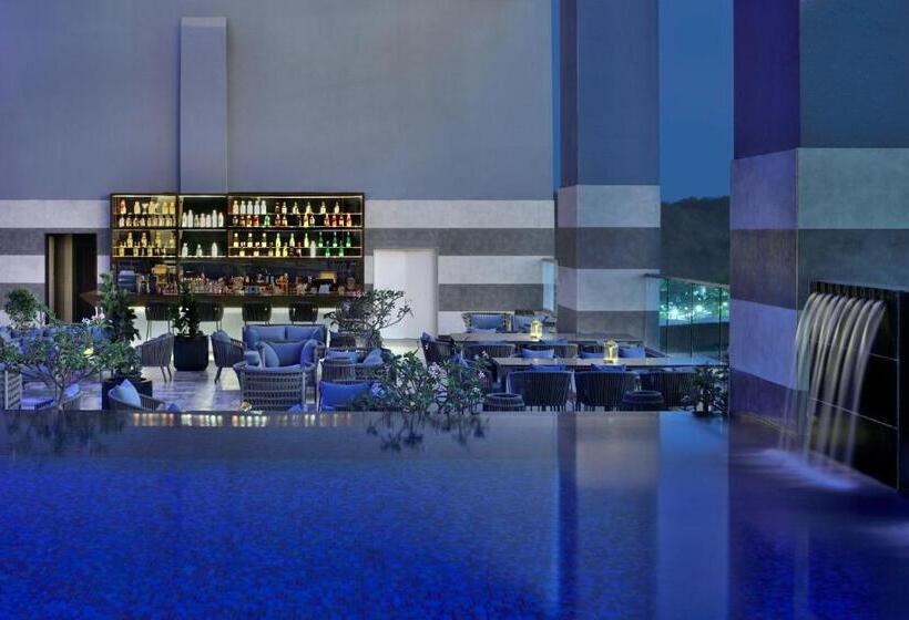هتل Courtyard By Marriott Navi Mumbai