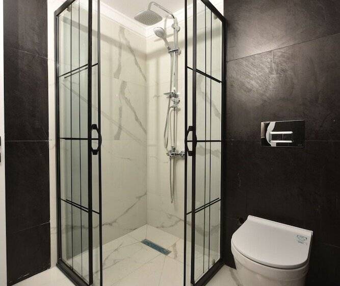 هتل Istanbul Airport Treekos Suite
