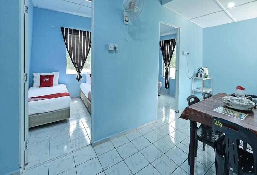 酒店 Oyo 90708 D Kuala Waterfront Chalet & Boat Charters