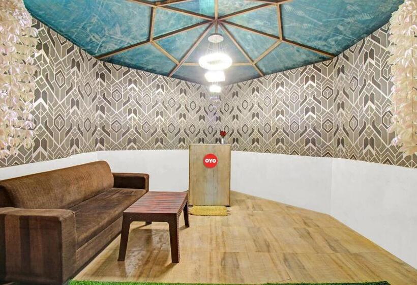 호텔 Oyo Flagship 80648 Resort Stay Inn