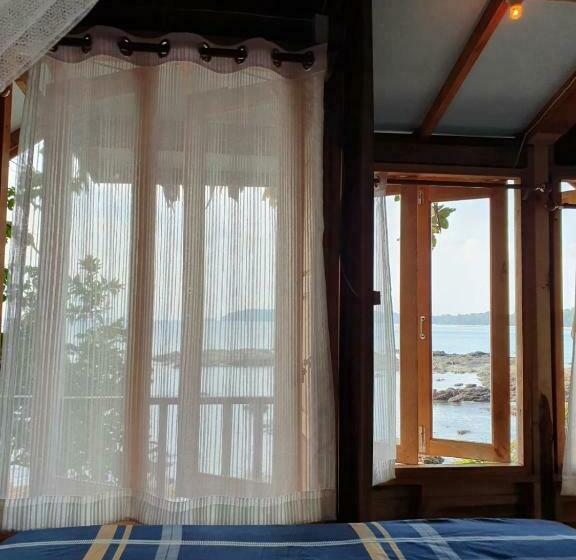 호텔 Palm Beach Resort Koh Phayam