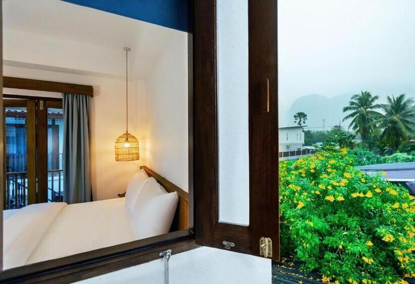 هتل Phang Nga Origin