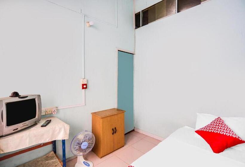 בית מלון כפרי Spot On 92072 Restu Ibu Homestay Syariah