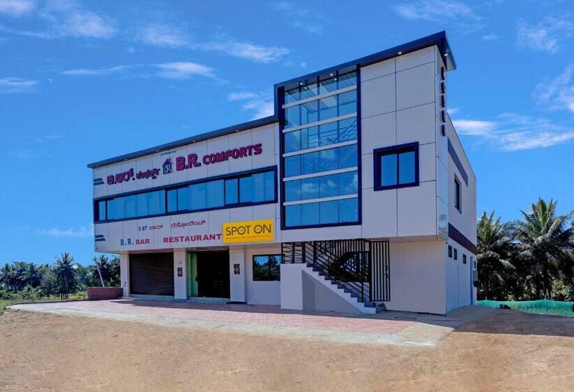 ホテル Spot On B R Comforts Krs Back Water